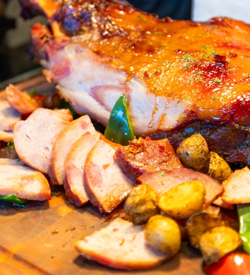 Feast & Stay: Couples Tier